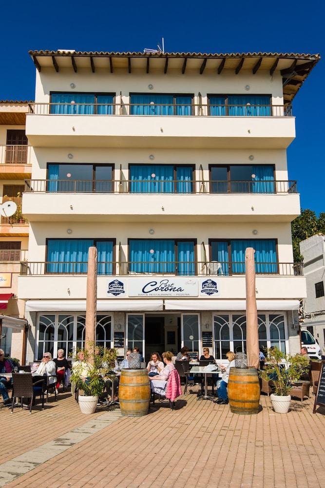 Hostal Port Corona Кала Ратхада Екстериор снимка