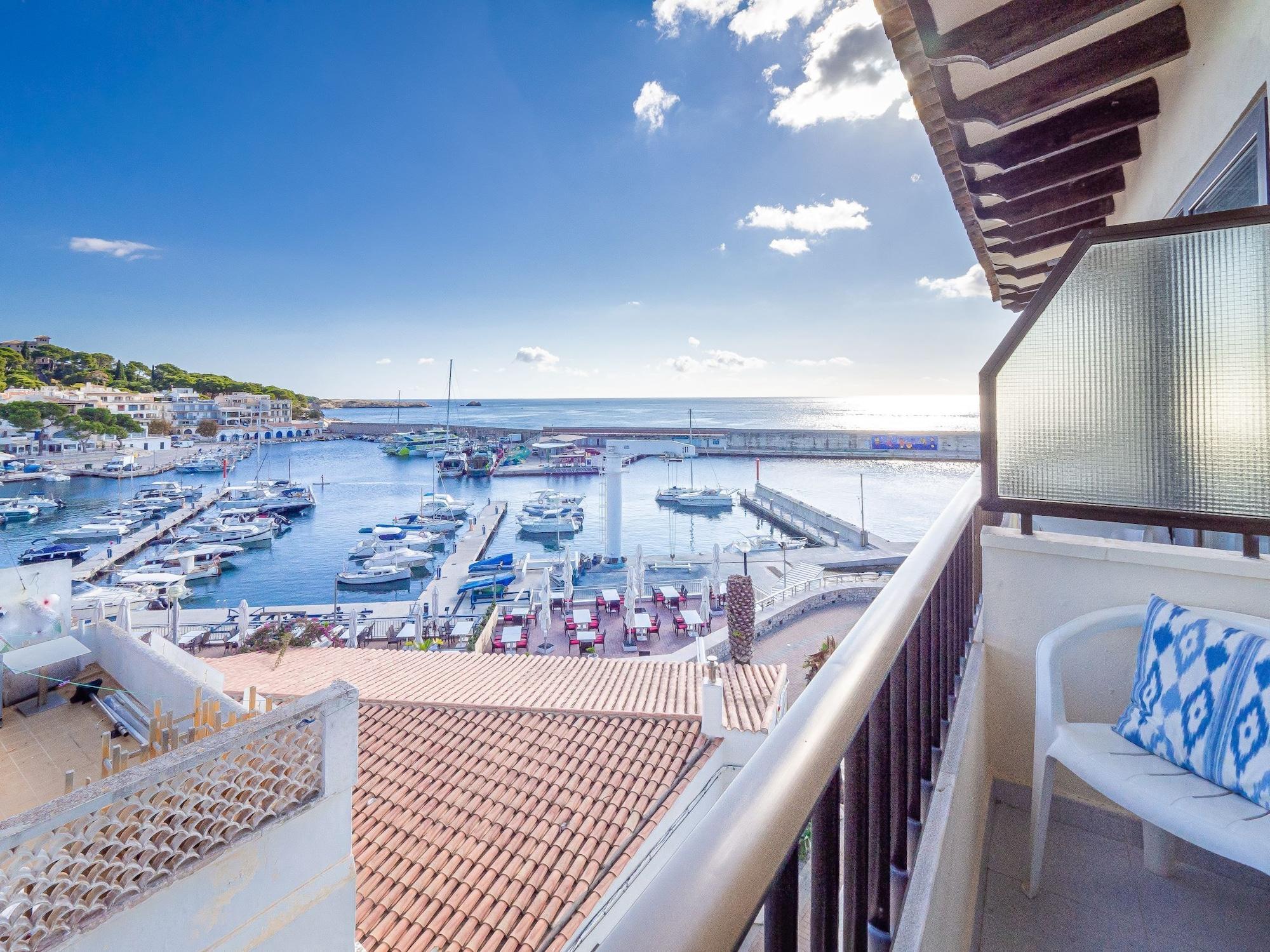 Hostal Port Corona Кала Ратхада Екстериор снимка