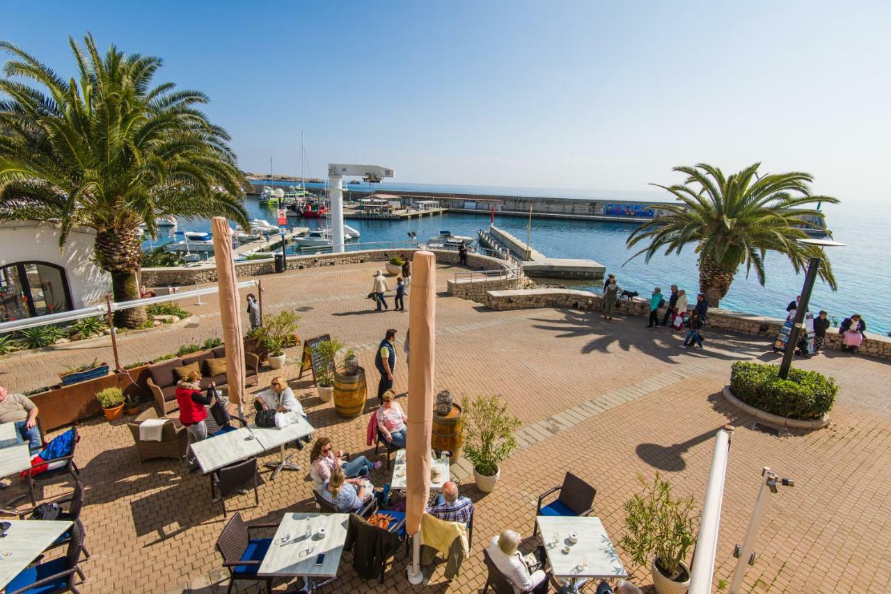 Hostal Port Corona Кала Ратхада Екстериор снимка